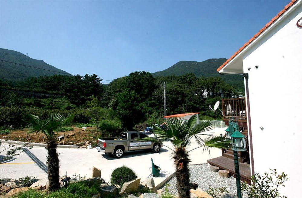 Ever Green Pension Geoje Esterno foto